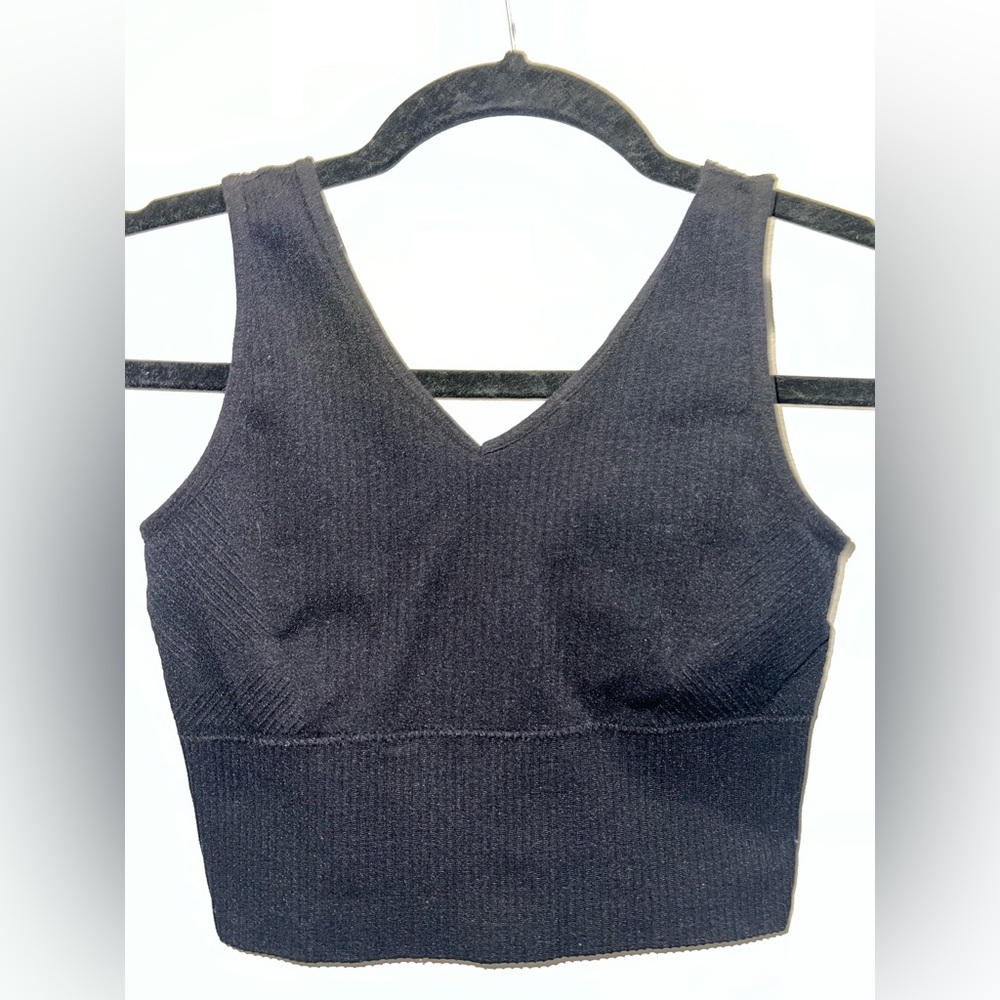 Pro-fit athletic ribbed athletic sports bra - black